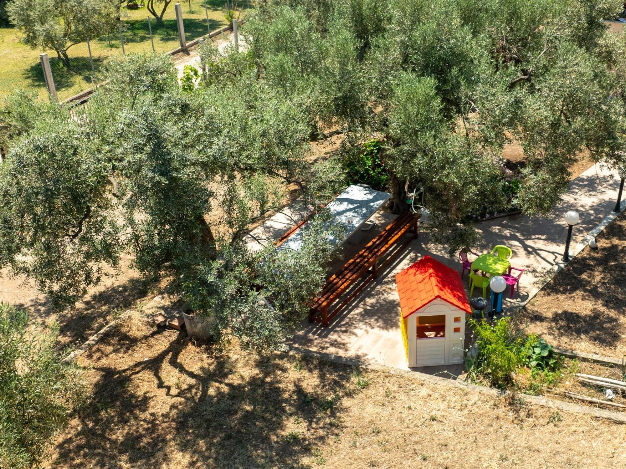 Papi's Free Parking Villa Alexandroupoli